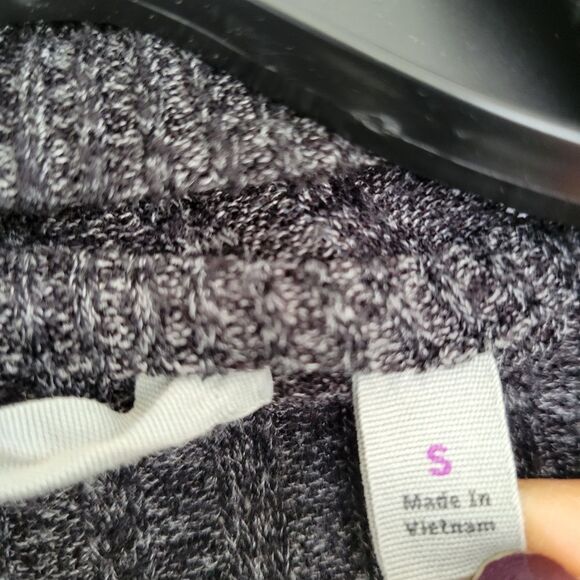 ATHLETA Tiburon Wrap Cardigan Charcoal Gray Sz Small - Picture 2 of 5